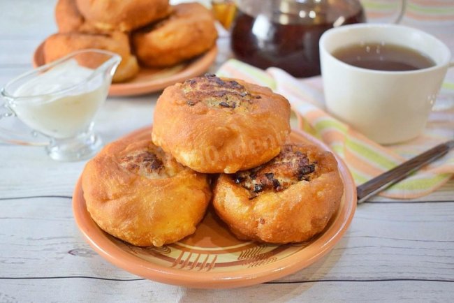 Біляші на сковороді з м'ясом смажені