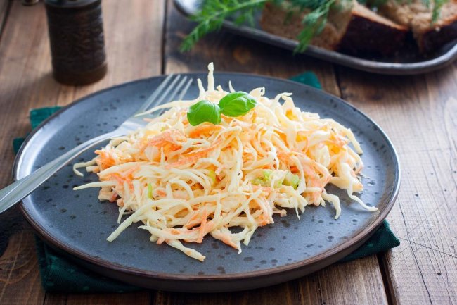 Салат коул слоу класичний