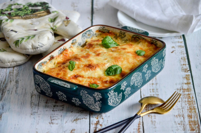 М'ясо по-французьки з курячого філе в духовці