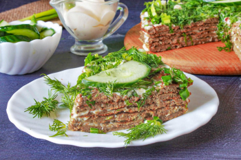 Класичний печінковий торт із яловичої печінки